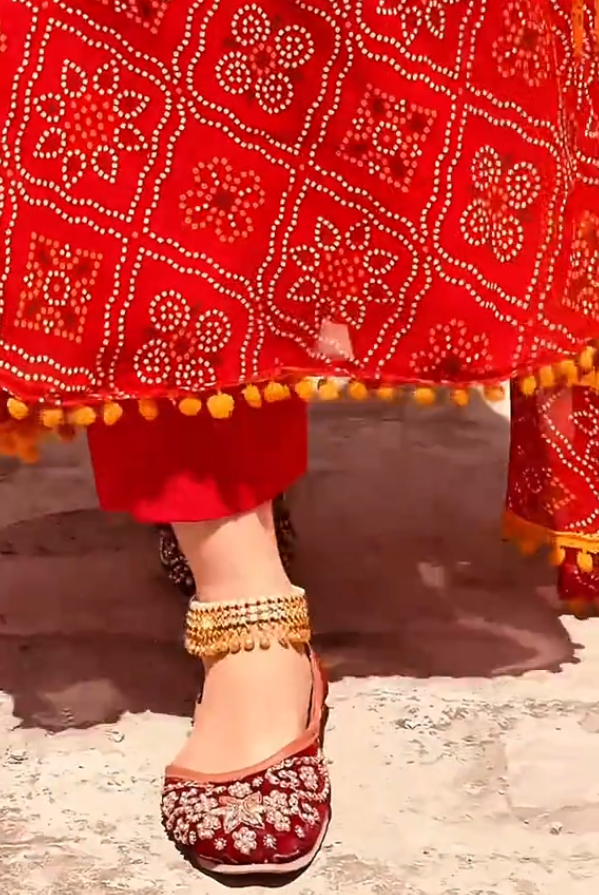 Elegent Silver Payal (Pair)