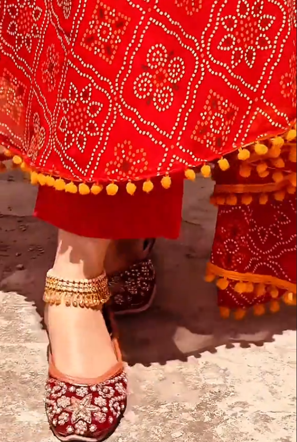 Elegent Silver Payal (Pair)