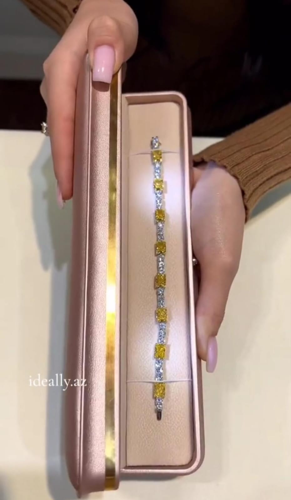 Italian Yellow Stone bracelet